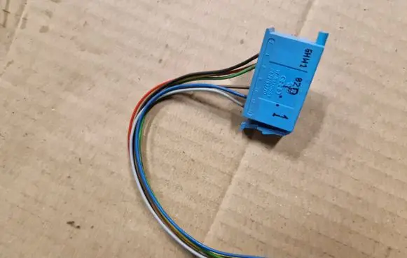 Volkswagen Golf III Other relay 357919971D