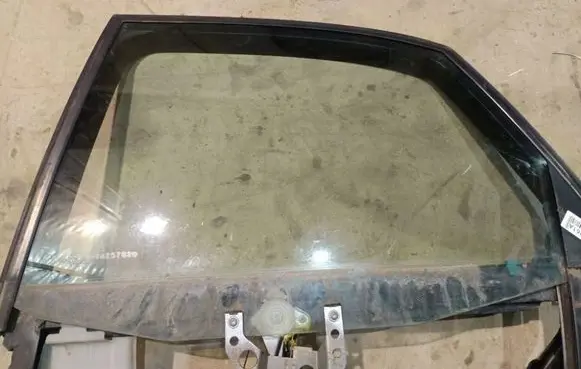 Audi A4 S4 B5 8D Rear door window glass