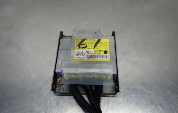 Mitsubishi Lancer Airbag control unit/module MN141261