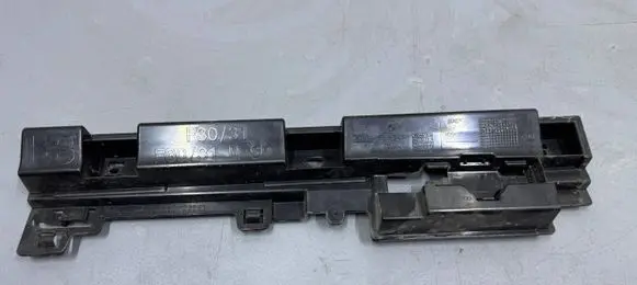 BMW 3 F30 F35 F31 Sill supporting ledge 7256917