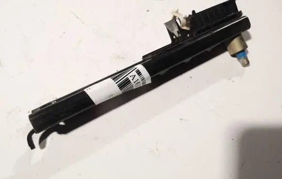 Volkswagen Golf Plus Seat belt adjustment rail 532092200