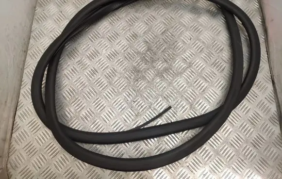 Bentley Flying Spur Rubber seal rear door 3W5867367C