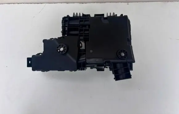 Nissan X-Trail T32 Other engine bay part 284B84BA0C
