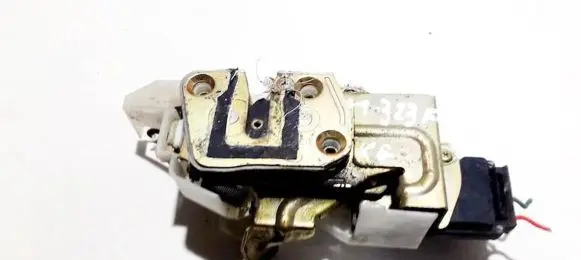 Mazda 323 F Rear door lock
