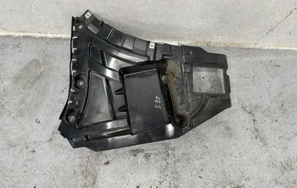 BMW X3 F25 Bumper support mounting bracket corner 7338764 51127338764