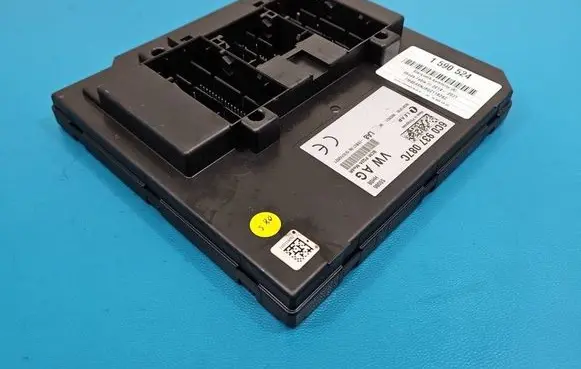 Skoda Fabia Mk3 (NJ) Central body control module 6C0937087C IMPRK1590524