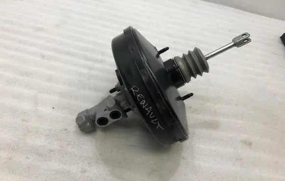 Renault Twingo II Brake booster