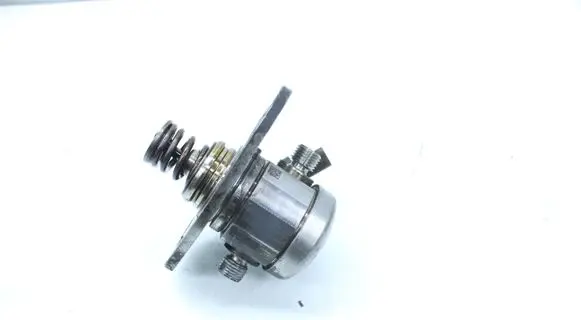 BMW X1 F48 F49 Fuel injection high pressure pump 0261520521