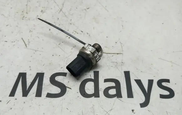 Mercedes-Benz E W211 Exhaust gas pressure sensor A0041539828 0041539828