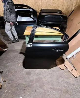 Alfa Romeo Giulia Rear door 50549838