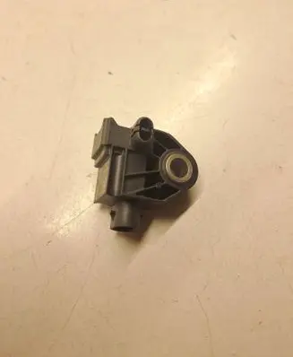 BMW 5 G30 G31 G38 Airbag deployment crash/impact sensor 9341546 913350