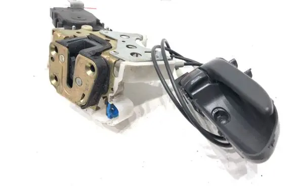Subaru Forester SG Front door lock