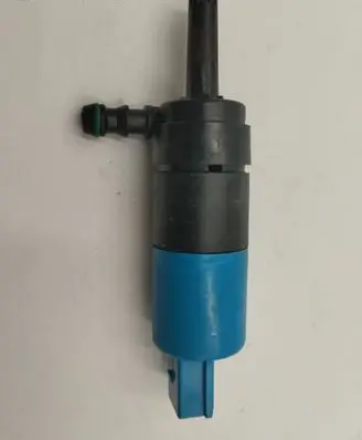 Seat Ibiza IV (6J,6P) Headlight washer pump 3B7955681