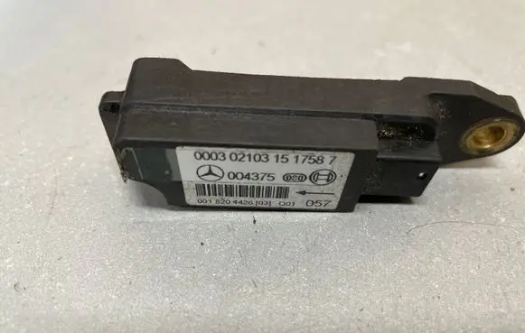 Mercedes-Benz C W203 Airbag deployment crash/impact sensor 0018204426