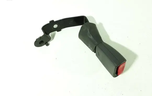 Toyota Avensis T250 Rear seatbelt buckle G3685 070303