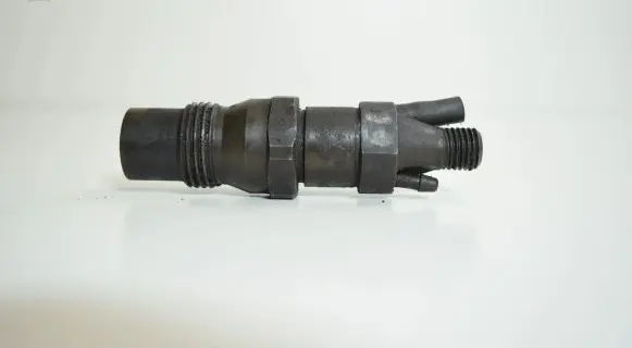 Audi A4 S4 B5 8D Fuel injector 028130201C
