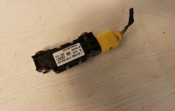 Audi A6 S6 C5 4B Airbag deployment crash/impact sensor 8E0959643A