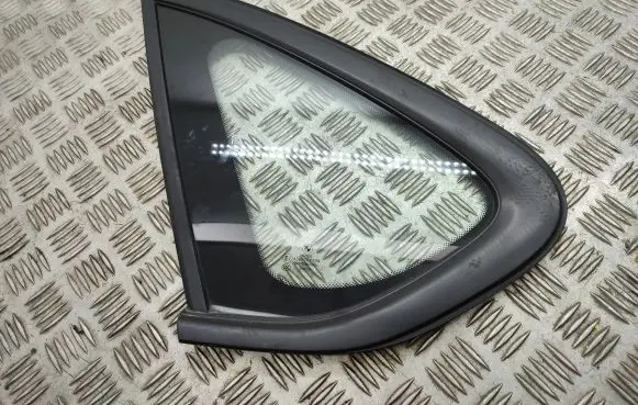 BMW 2 F45 Rear side window 7298913