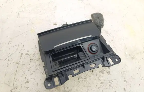 Audi Q5 SQ5 8R Car ashtray 8K0857951