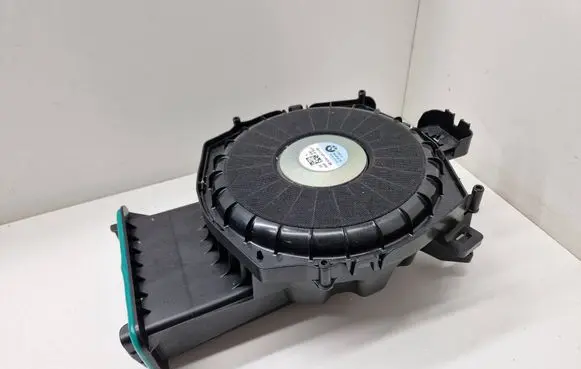 BMW X3 G01 Subwoofer speaker 6811926