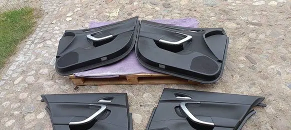 Opel Insignia A Front door card panel trim 13277420