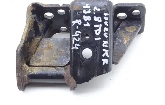 Isuzu N Series Engine mounting bracket