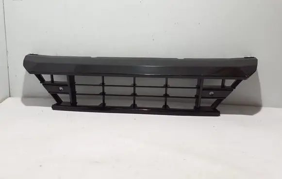 Volvo XC60 Front bumper lower grill 32234959