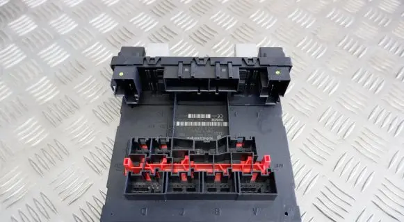 Volkswagen PASSAT CC Comfort/convenience module 3C8937049E