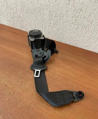 Land Rover Discovery 5 Front seatbelt 635384600A 628617100A 06354