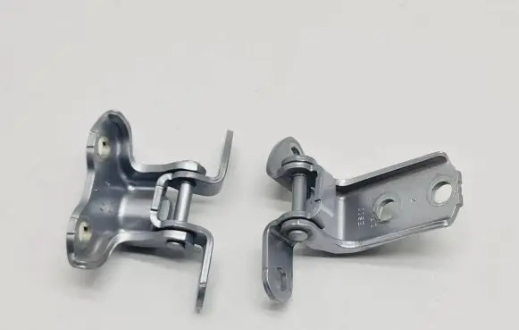 Rear door hinge set