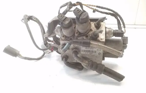 BMW 7 E65 E66 Other engine bay part 6781487