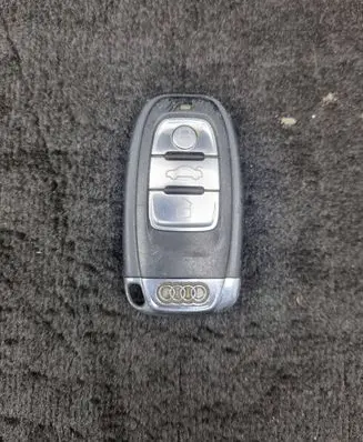 Audi A4 S4 B8 8K Ignition key/card 8T0959754D