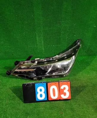 Toyota Corolla E160 E170 Headlight/headlamp 16741F