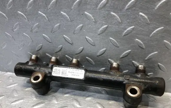 Peugeot Partner Fuel main line pipe 9685297580