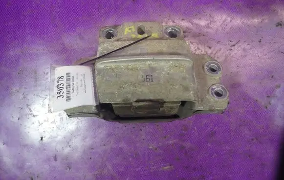 Volkswagen PASSAT B6 Engine mount vacuum valve 