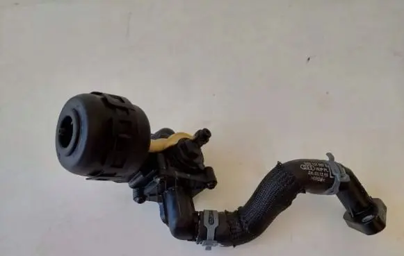 Audi Q5 SQ5 Engine coolant pipe/hose 059121057