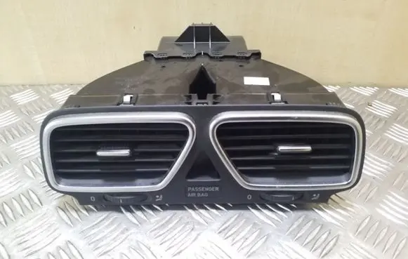 Volkswagen Eos Dash center air vent grill 1Q0819735C 1Q0919234A 1Q0819819