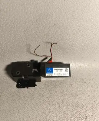 Mercedes-Benz E W212 Car battery A2129014204