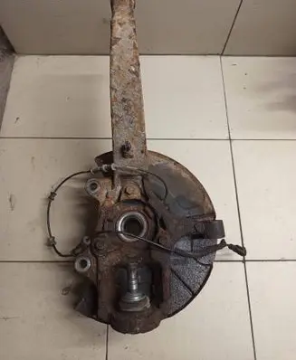 Jeep Grand Cherokee Front wheel hub spindle knuckle 
