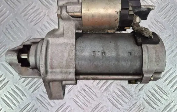 Mercedes-Benz C W205 Starter motor A2749062100 MS4380002020