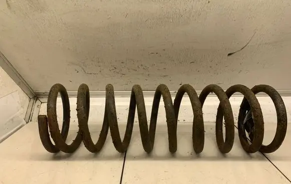 Jeep Grand Cherokee (WJ) Rear coil spring