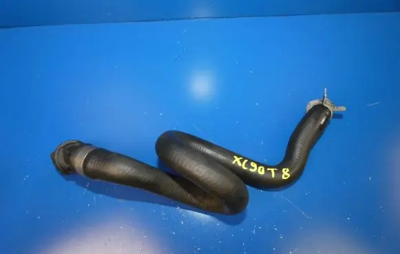 Volvo XC90 Engine coolant pipe/hose XC90T8
