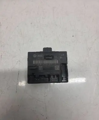 Audi S5 Door control unit/module 8T0959792G P10092506 051111000403