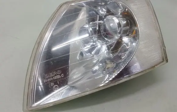 Volkswagen PASSAT B5 Front indicator light 014411523