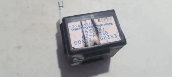 Nissan X-Trail T30 Other relay 25230EQ300