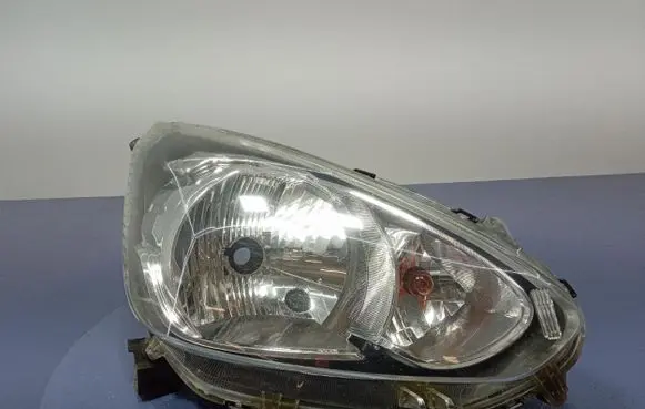 Mitsubishi Space Star Headlight/headlamp 8301C194