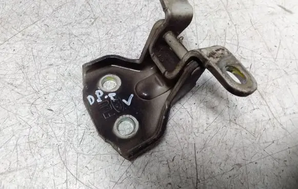 KIA Sorento Front door upper hinge