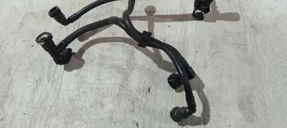 Peugeot 508 Fuel injector supply line/pipe 