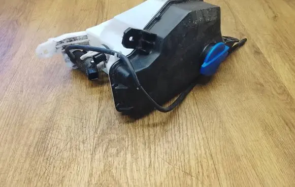 KIA EV6 Windshield washer fluid reservoir/tank 98610G1000 98610G1100