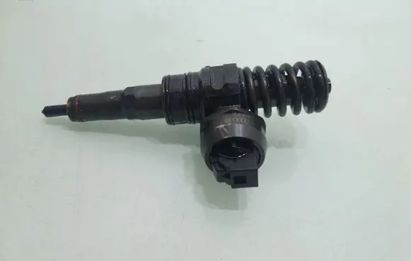 Seat Alhambra (Mk1) Fuel injector 0414720314 038130073BP